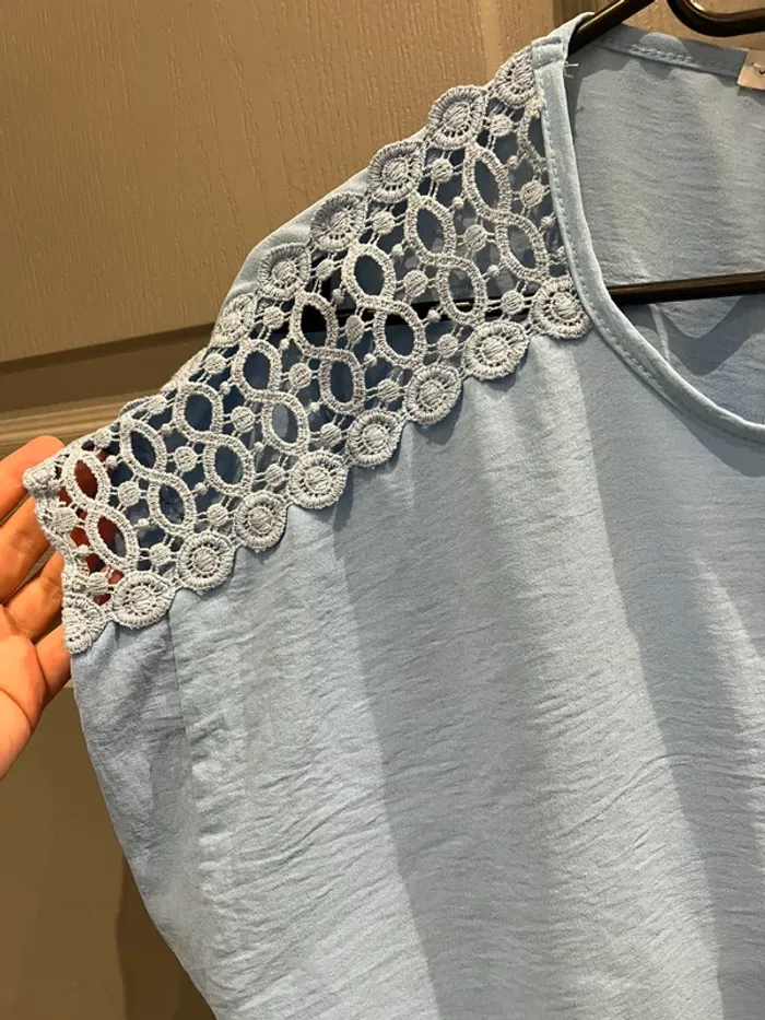 T shirt dentelle - photo numéro 2