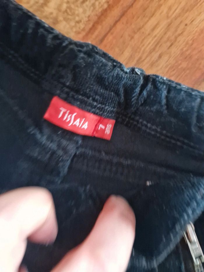 Short en velours noir 7 ans - photo numéro 2