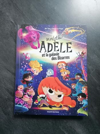 Livre mortelle Adèle et la galaxie des bizarres #livres_krocaro 