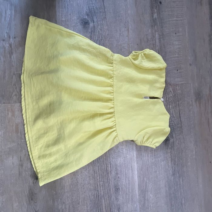 Robe jaune - photo numéro 2