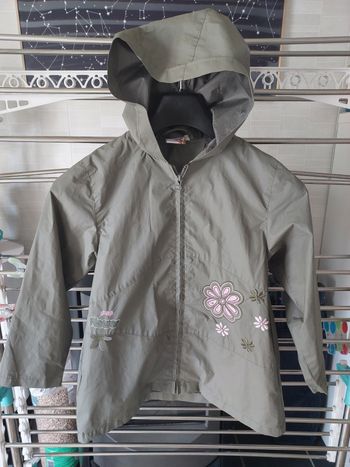 Impermeable fille