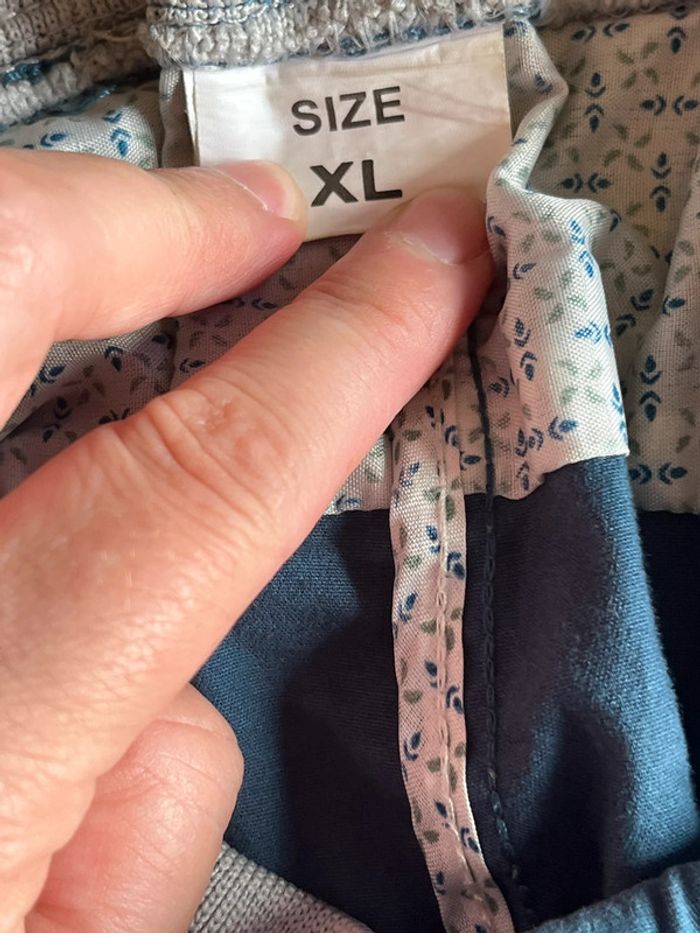 Je vend un short homme taille XL très bon état - photo numéro 3