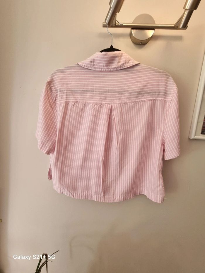 Chemise crop manches courtes Bershka taille S - photo numéro 2