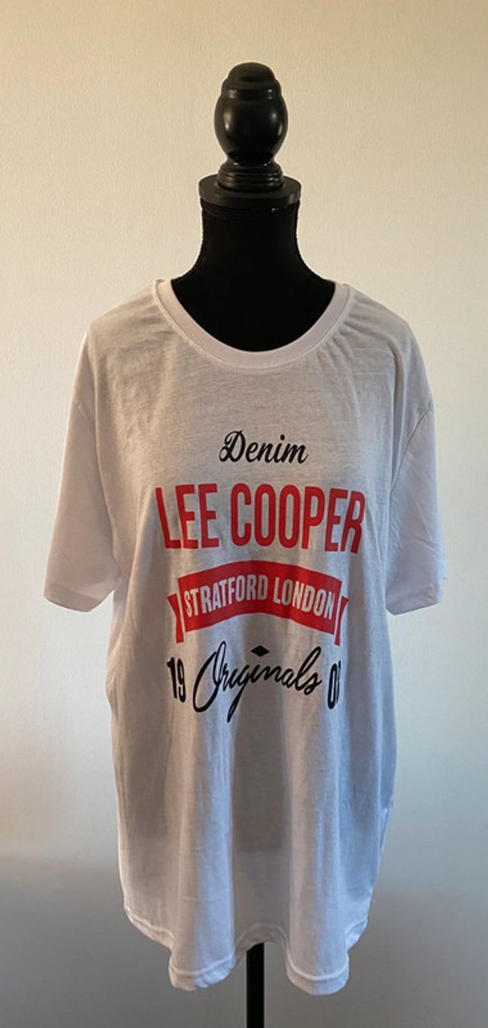 Tee shirt Lee Cooper blanc neuf avec étiquette taille M / L