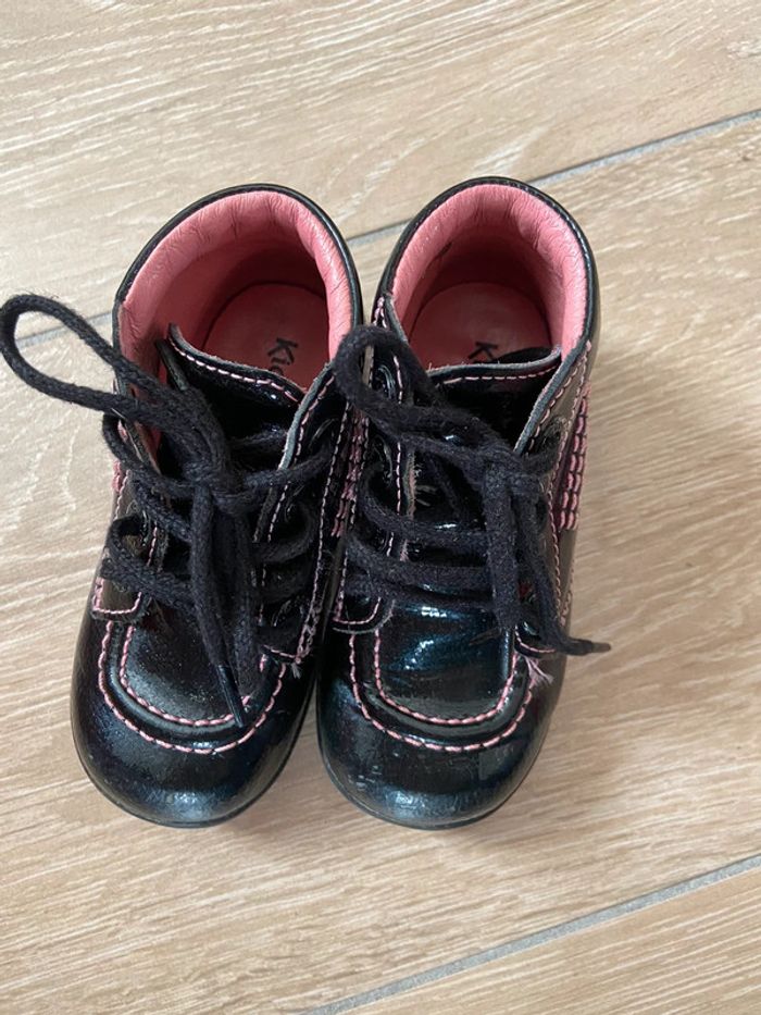 Chaussures vernies t.22 - photo numéro 3