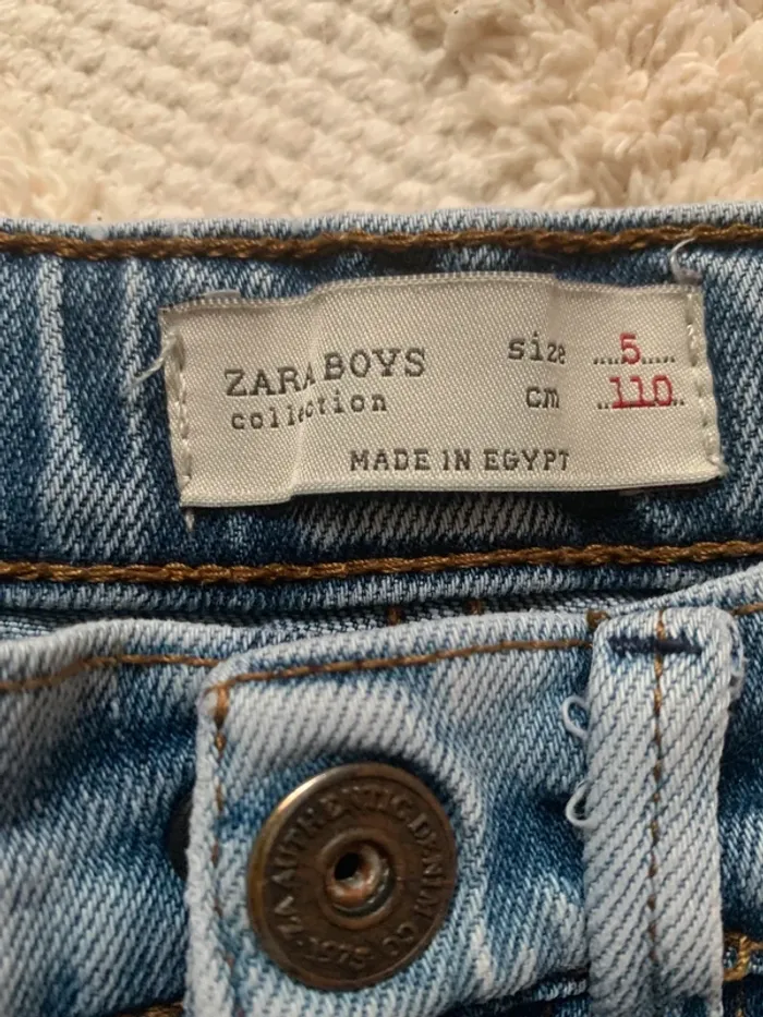 Jean bleu délavé effet usé – Zara Boys – Taille 5 ans (110 cm) - photo numéro 3