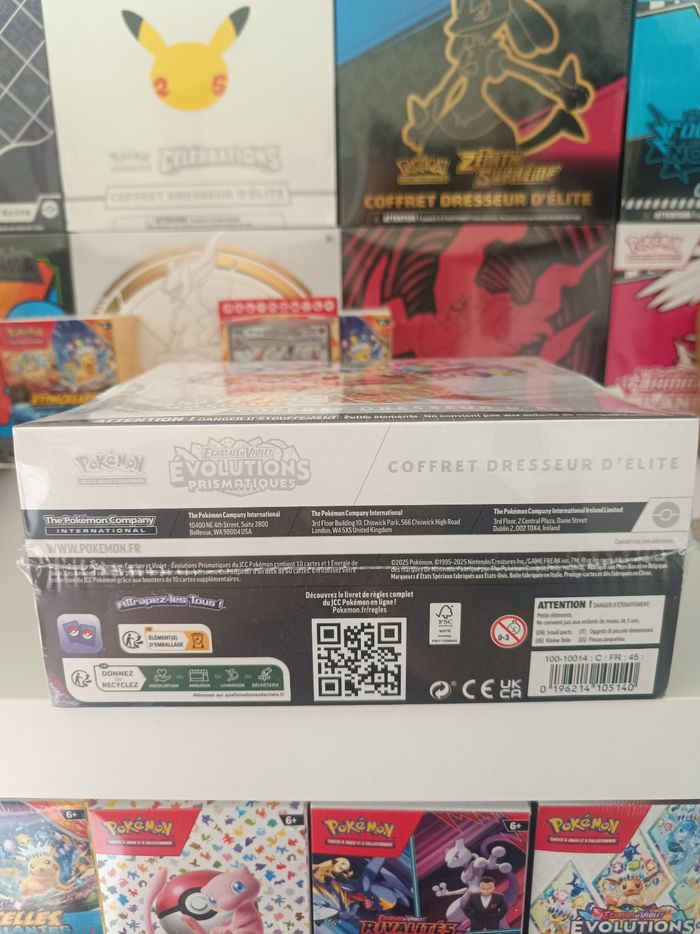 Etb coffret Pokémon ev8.5 Évolutions prismatiques neufs scellé fr - photo numéro 4