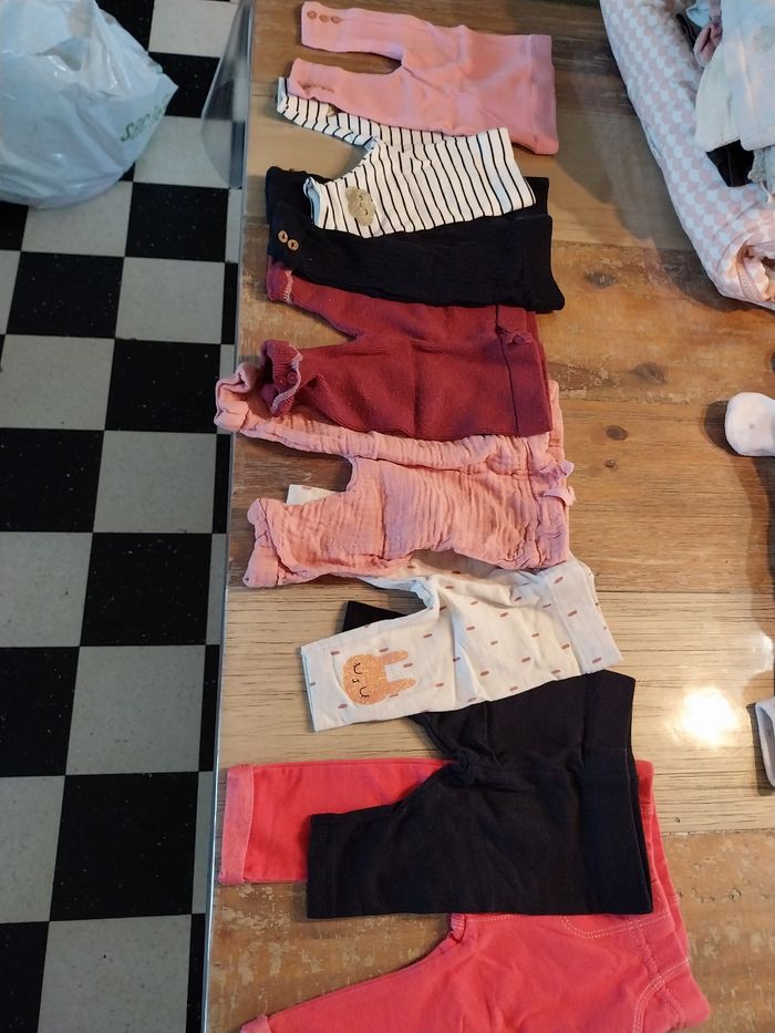 Lot Vêtements 1 mois fille - photo numéro 2