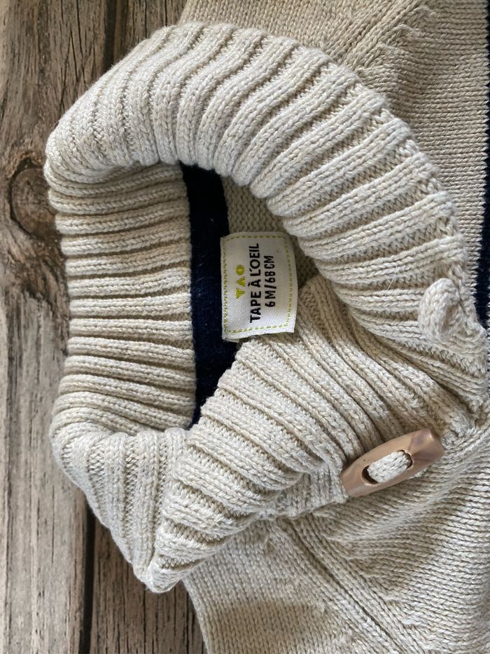 Pull tape à l’œil - photo numéro 2