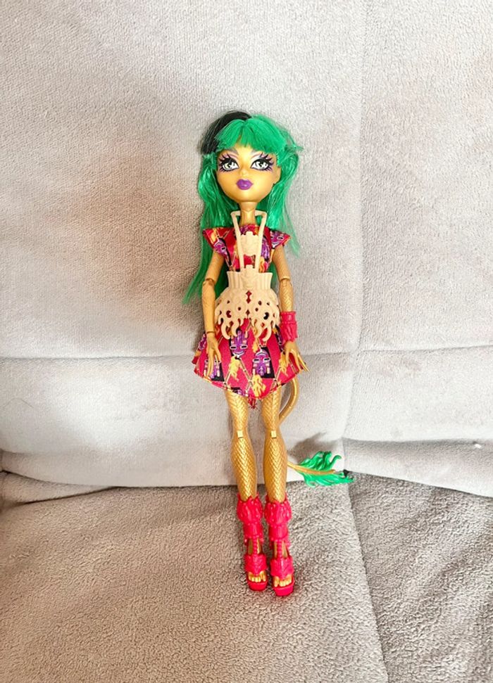 Poupée monster high