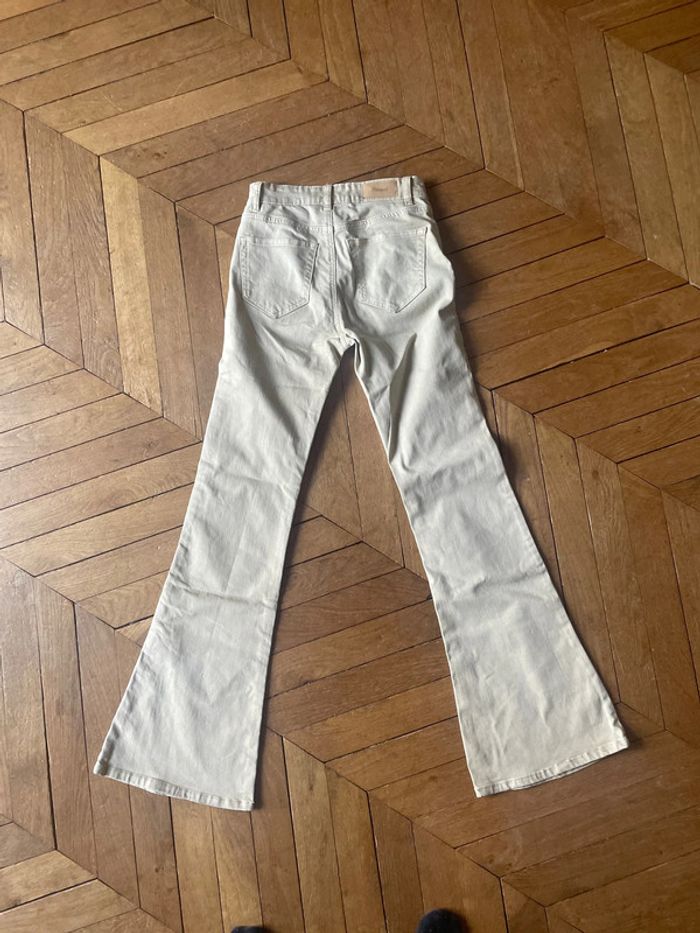 Pantalon Beige pattes d’éléphant Taille S Pull & Bear - photo numéro 3
