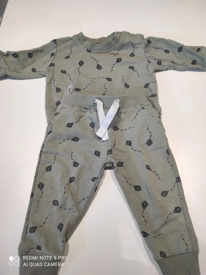 ensemble jogging 9/12m be