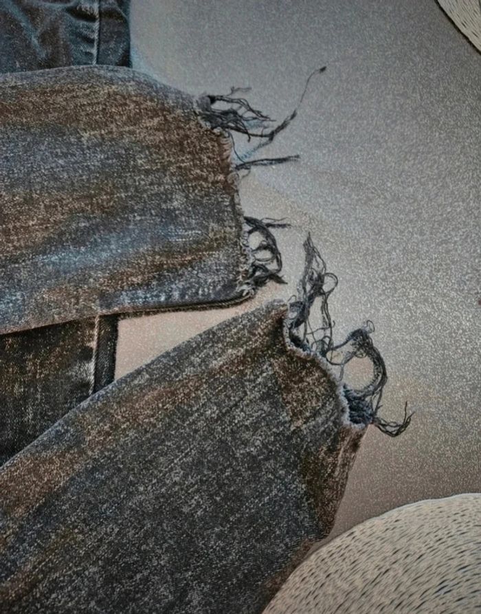 Jean gris noir - photo numéro 3