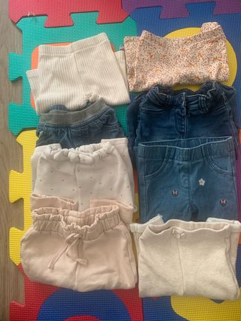 Lot de 8 pantalons / leggings fille taille 9 mois