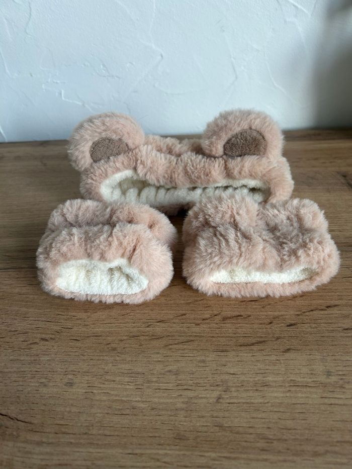 Ensemble soin/maquillage - bandeau et poignets - photo numéro 2