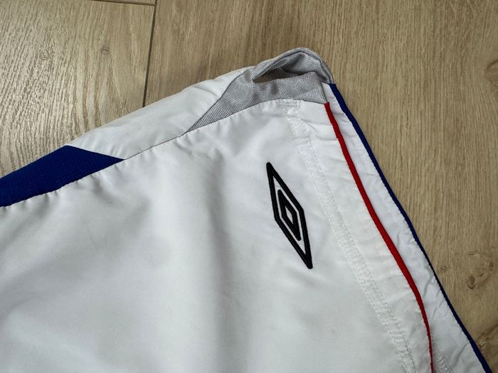 Short football enfant OL vintage umbro 10-11 ans - photo numéro 6