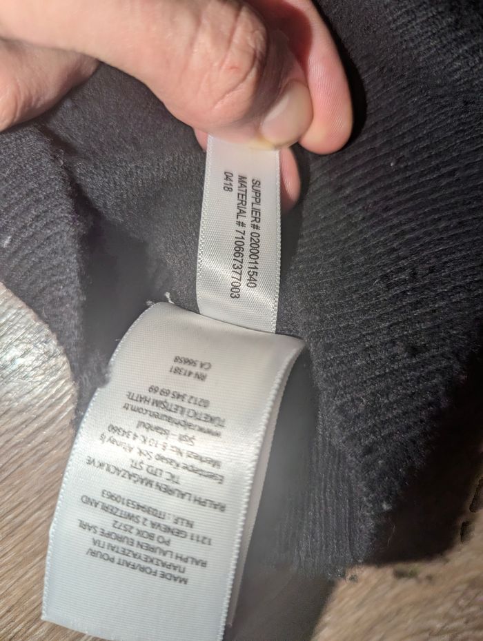 Pull Ralph Lauren noir col en V en laine - photo numéro 5