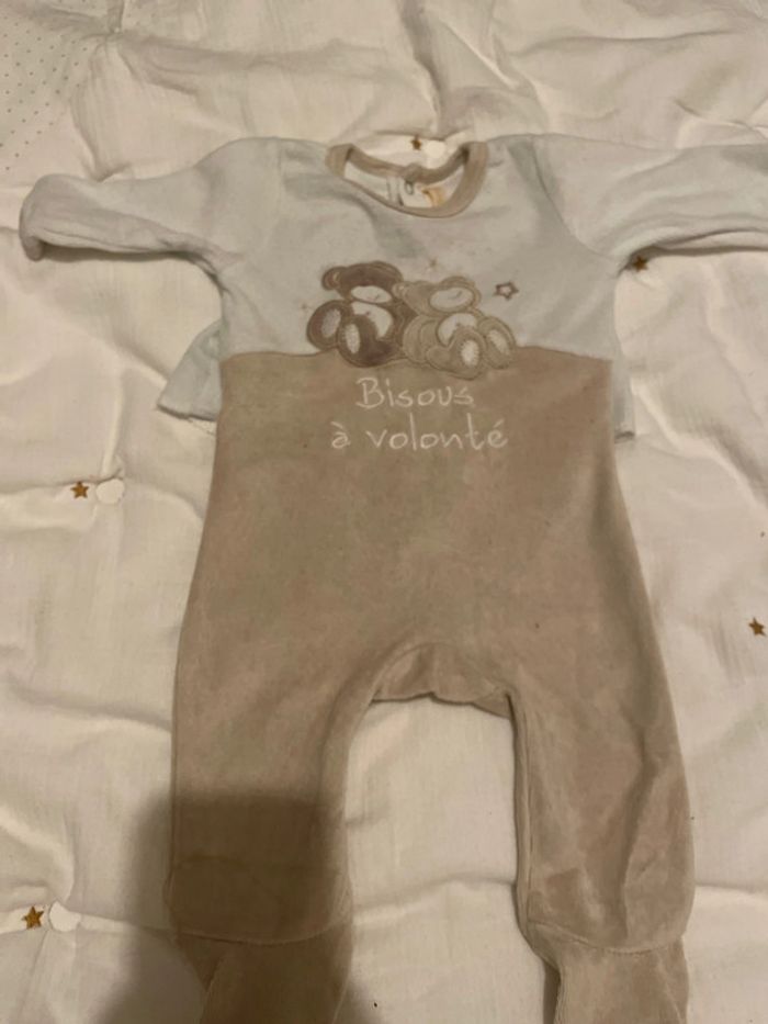 Grenouillère en velours - photo numéro 2