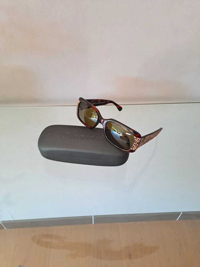 Paire de lunettes solaire Anacolé Lolita strass - photo numéro 2