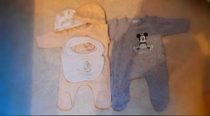 Lot 2 Pyjamas Disney