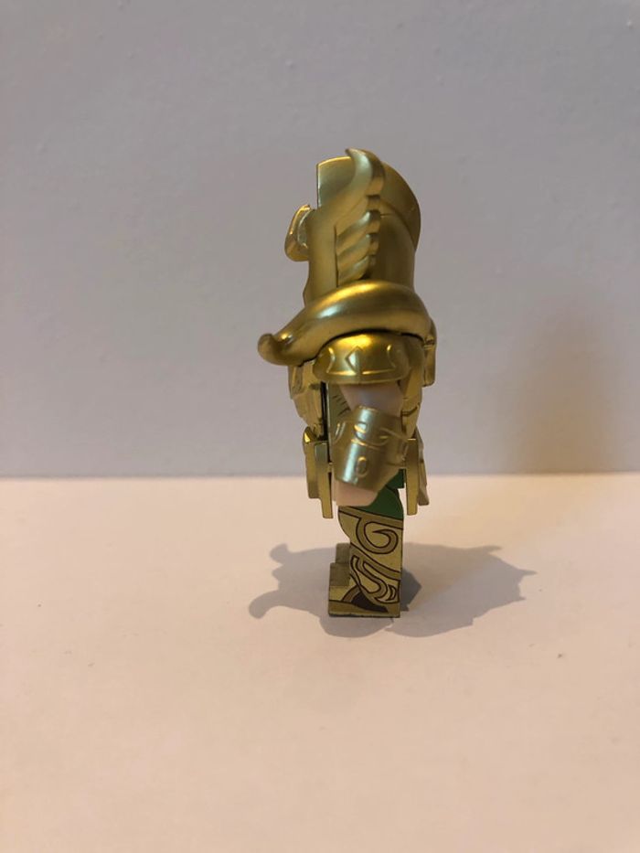 Figurine type lego Chevalier du Bélier. Les chevaliers du zodiaque. Saint Seiya - photo numéro 2