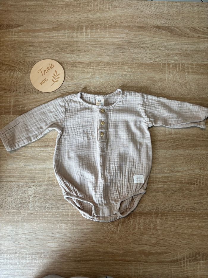 Barboteuse 3 mois H&M - photo numéro 2