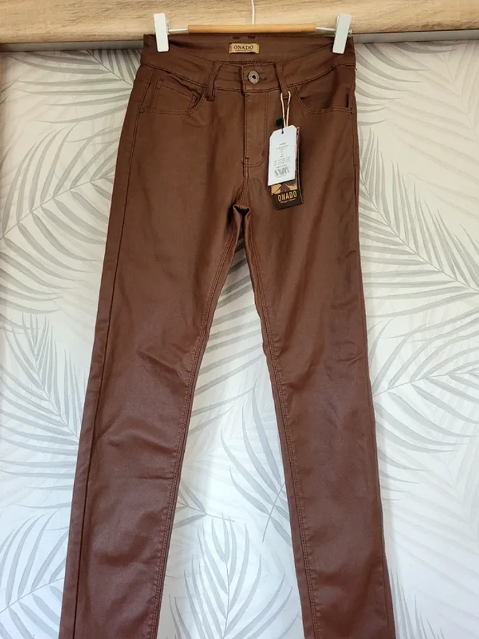 Pantalon femme taille S neuf  simili cuir marron Onado - photo numéro 2