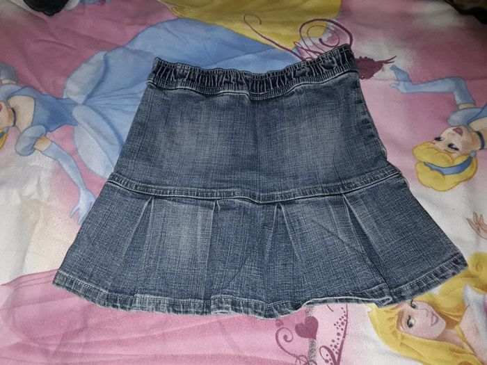 🎀 Jupe en jean en 5 ans 🎀 - photo numéro 4