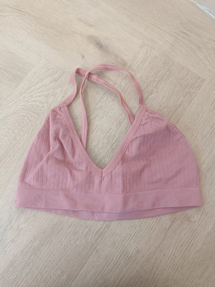 Brassière neuve rose taille s