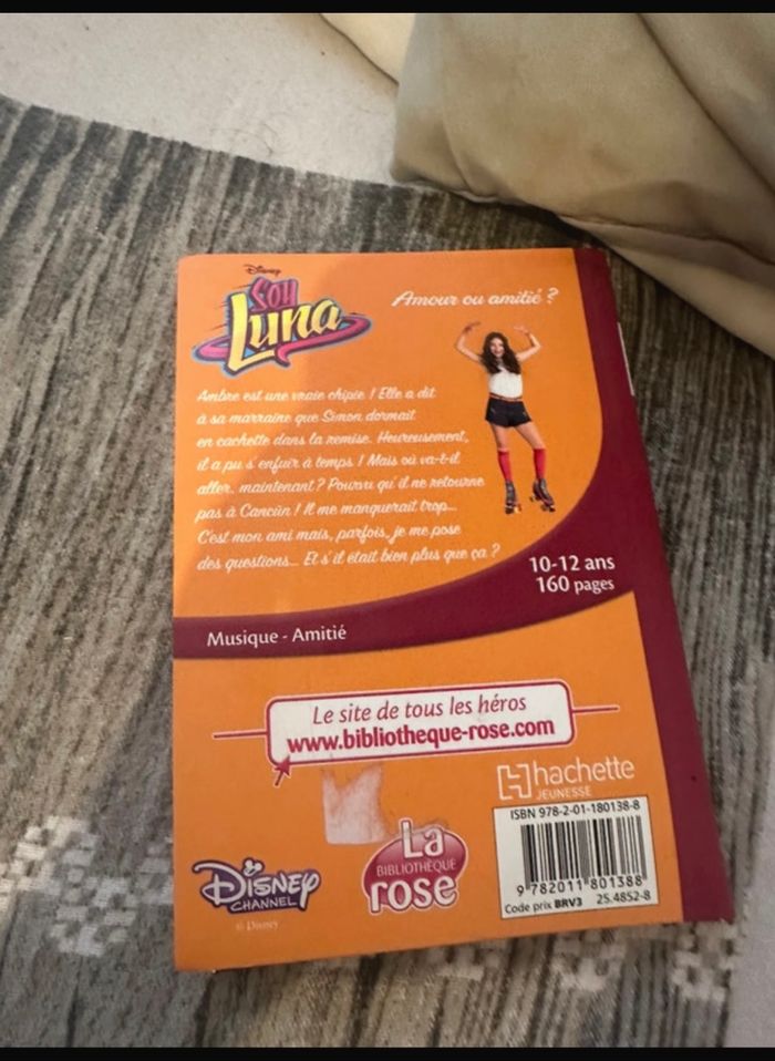 Livre ado📕 - photo numéro 2