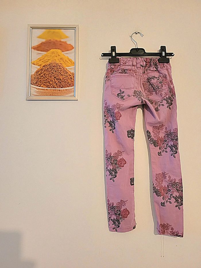 Pantalon motif floral fille lila "TQF" taille 6 ans - photo numéro 5