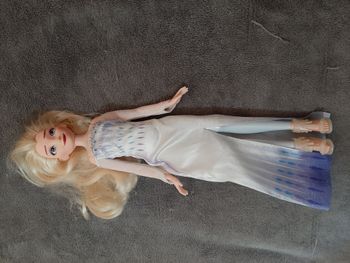 Poupée Elsa qui chante