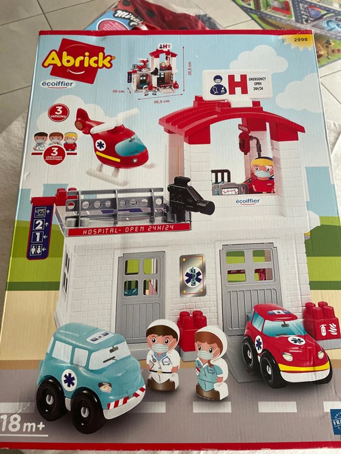 Abrick ecoiffier hôpital neuf - photo numéro 2