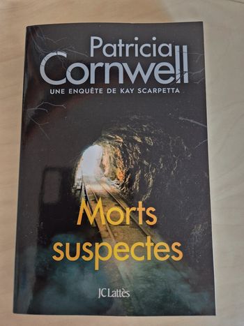 Livre morts suspectes de Patricia Cornwell