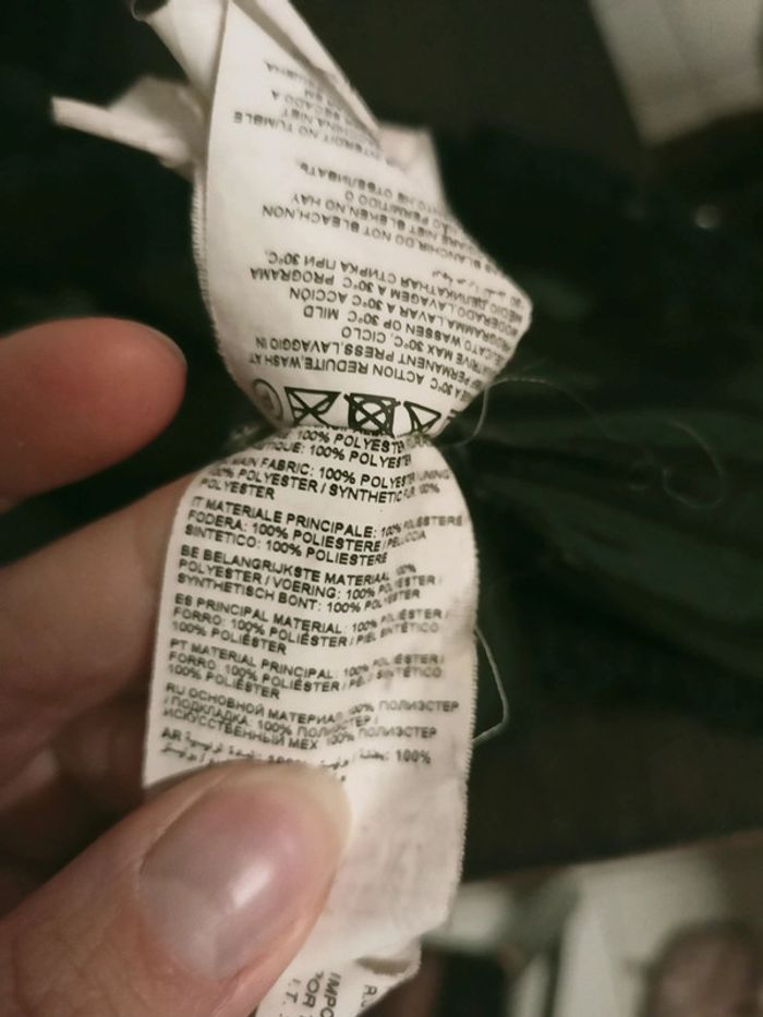 Manteau en fausse fourrure à capuche noir M(38/40) - photo numéro 9