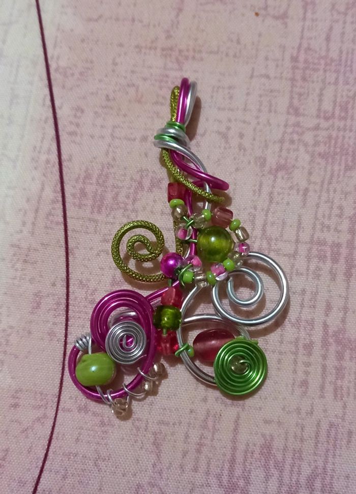 Pendentif printanier - photo numéro 2