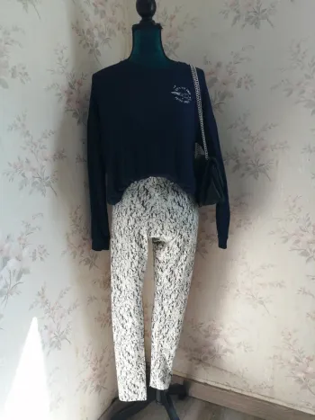 Legging blanc et noir à motif marbre / esmara / (M)