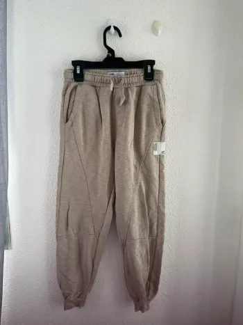 Jogging Zara taille 11/12 ans 💫