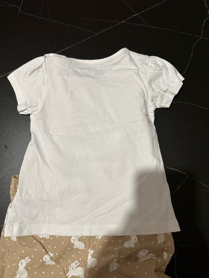 Salopette short et t-shirt - photo numéro 10