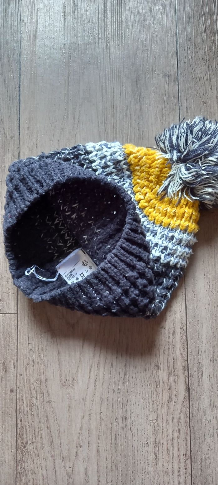 Bonnet - photo numéro 2