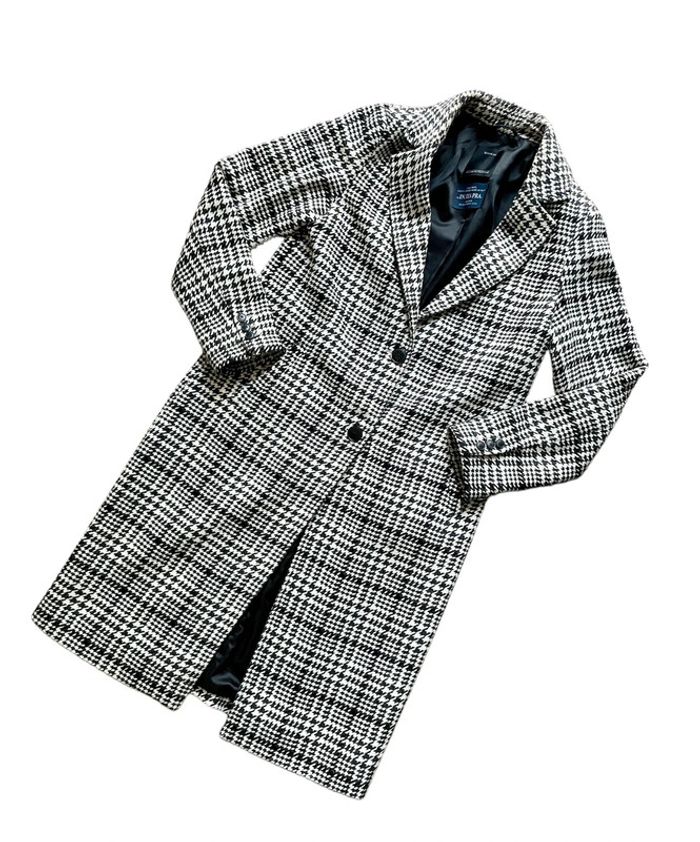 Long manteau noir et blanc motifs Vichy Yessica taille 38 très bon état