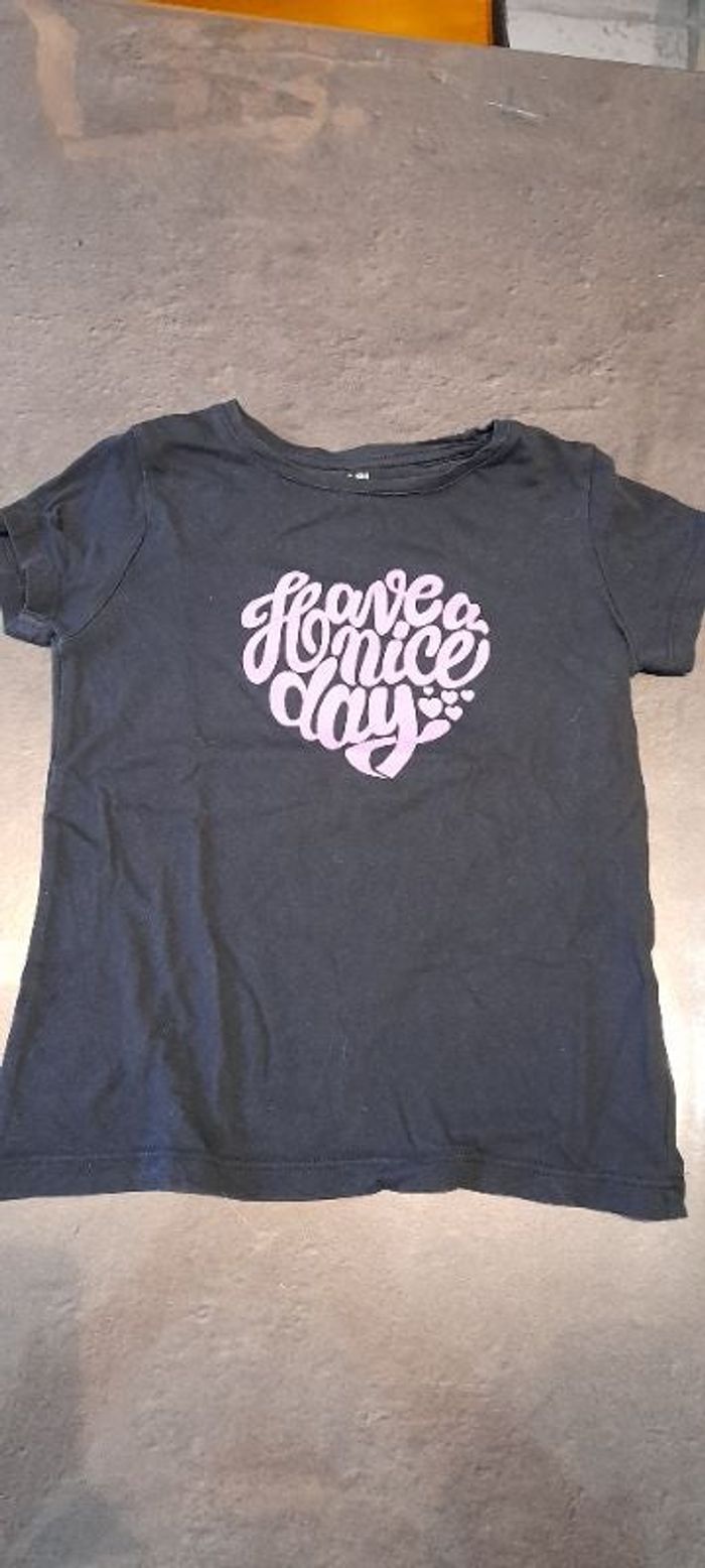 Tee-shirt motif coeur 4 ans