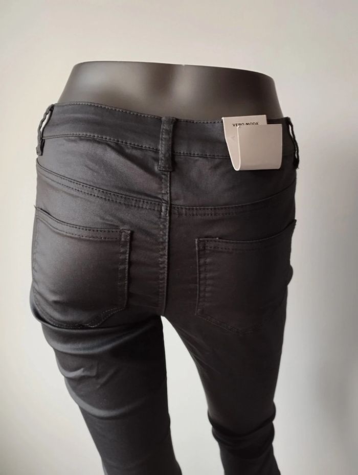 Pantalon gris foncé Seven Vero Moda taille 27/34 - photo numéro 4
