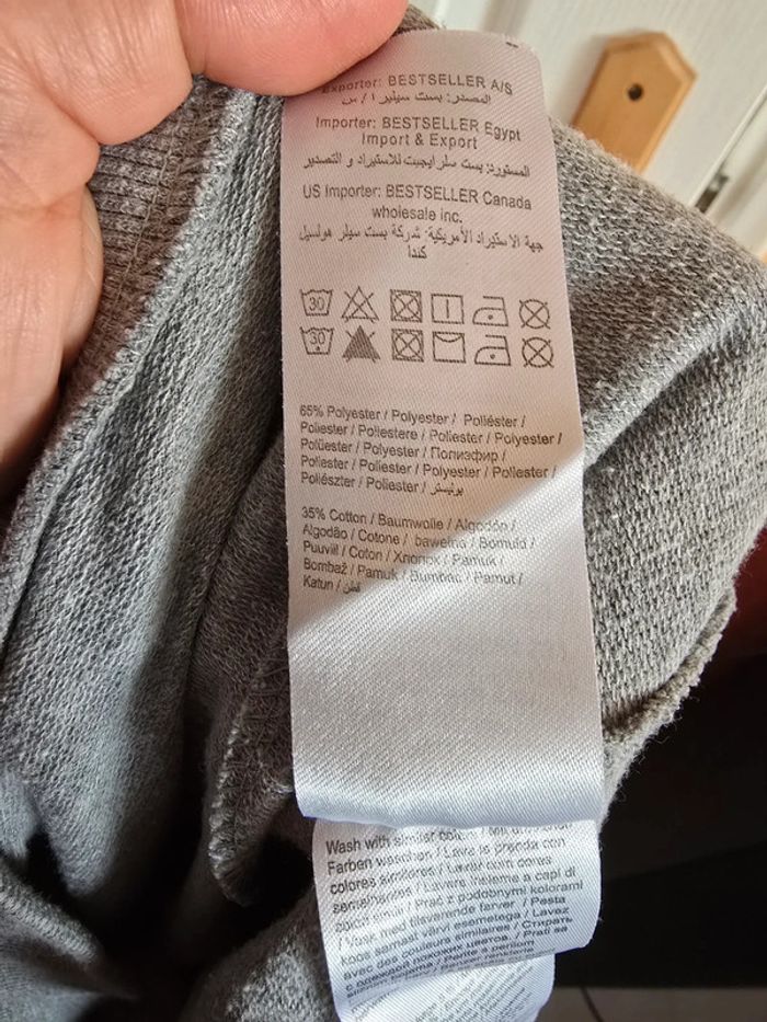 Sweat à capuche Taille M "Only" - photo numéro 4