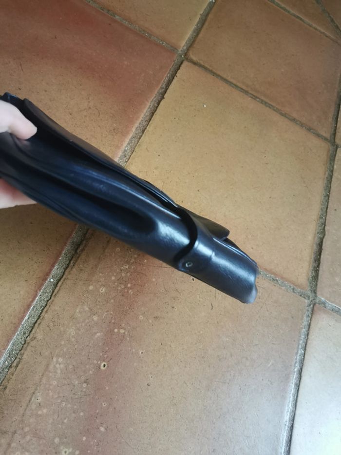 Sac à bandoulière en cuir bleu marine ancien - photo numéro 5