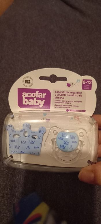 Tétine et attache 6 18mois
