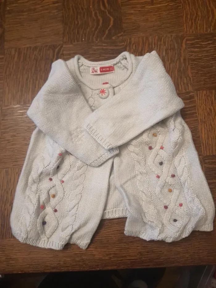 Gilet 3mois - photo numéro 3