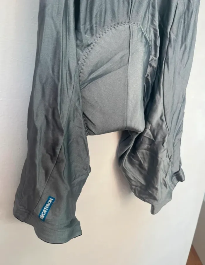 🔹 Cuissard Cycliste Gris – Décathlon 🔹 - photo numéro 3