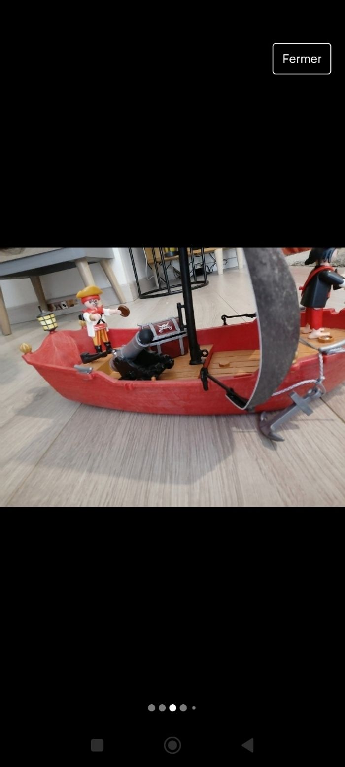 Playmobil bateau de pirate