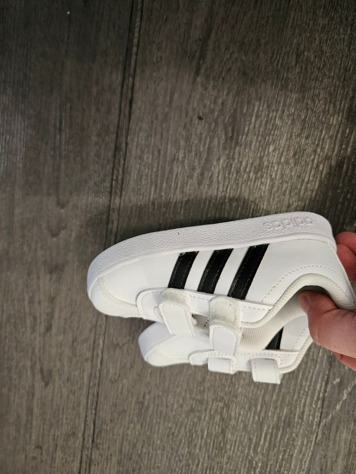Basket adidas - photo numéro 3